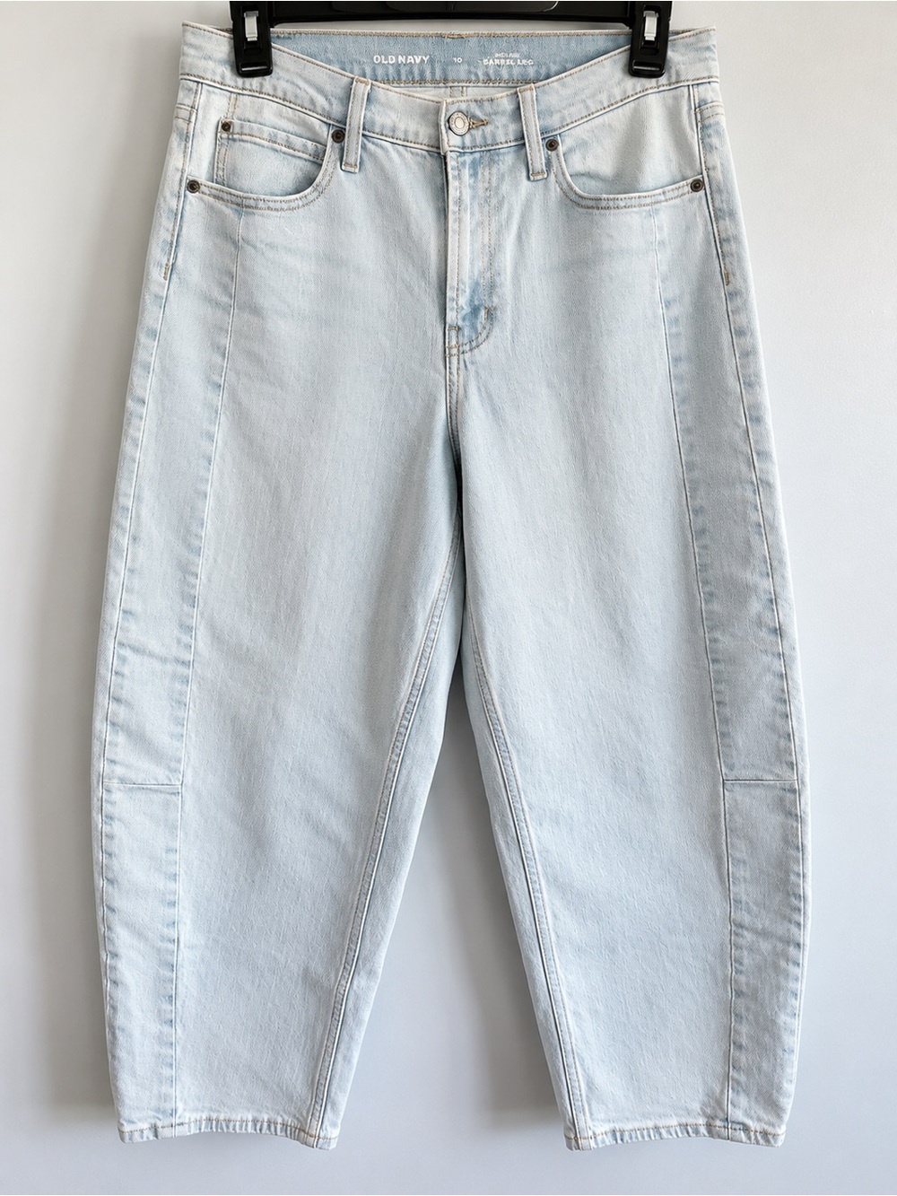 Title: Old Navy High-Rise Barrel Leg Jeans – Size 10